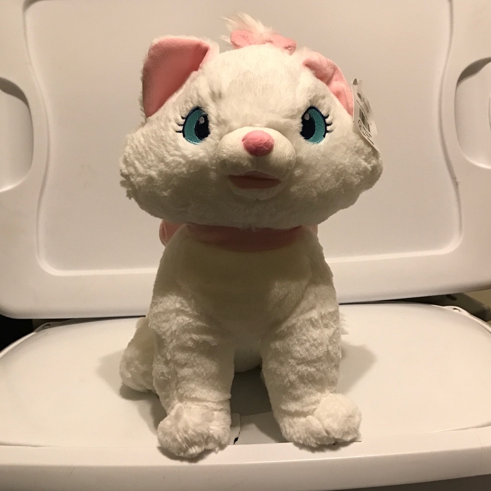 NWT ARISTOCATS MARIE PLUSH TOY